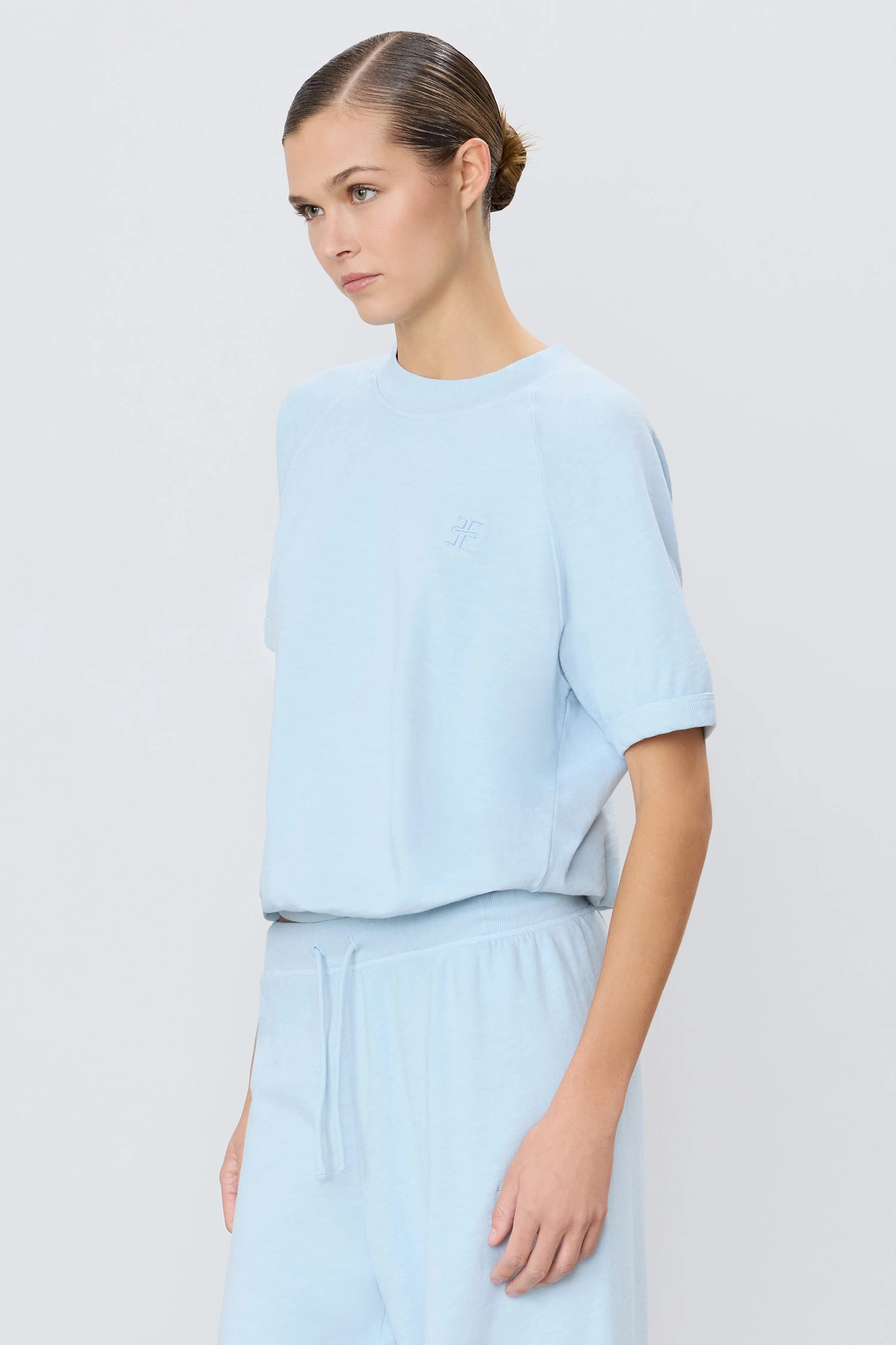 Short Sleeve Raglan Sweatshirt in Dusty Blue Ribbed Knit Fabric VNeckReinforcement