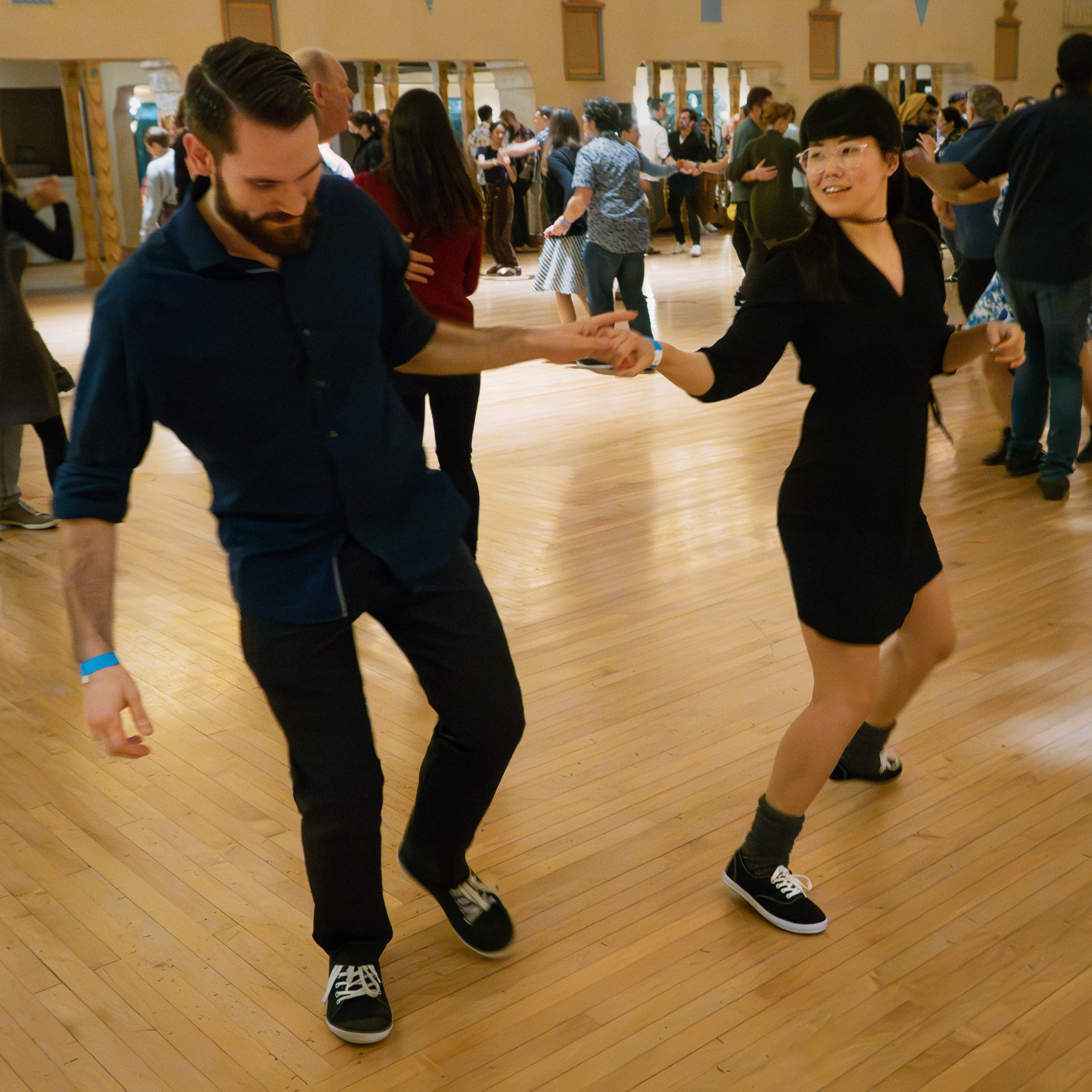 Aris Allen Women??s Black Classic Canvas Dance Sneaker Date Spark All Season