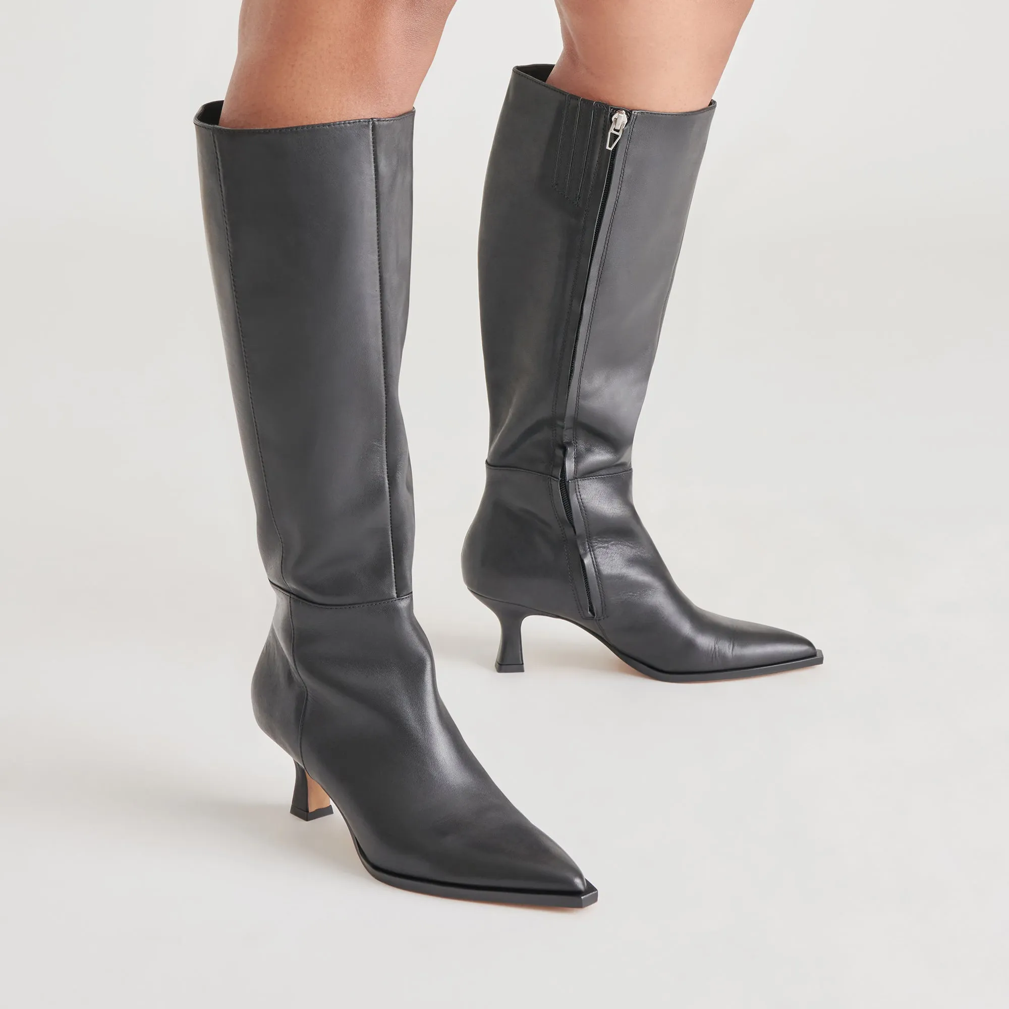 AUGGIE WIDE CALF BOOTS BLACK LEATHER Compression Molded Sole
