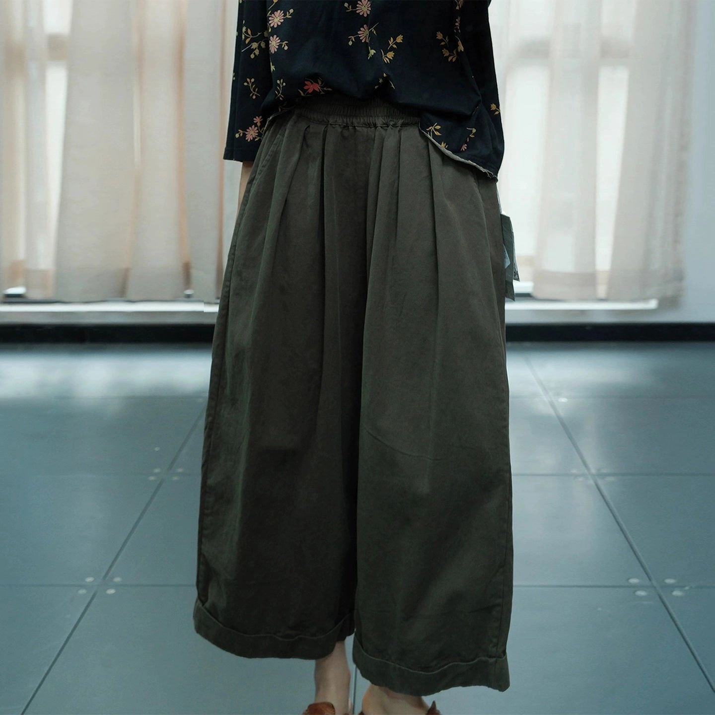 Autumn Cotton Loose Embroidered Elastic Waist Plus Size Pants Breathable Material
