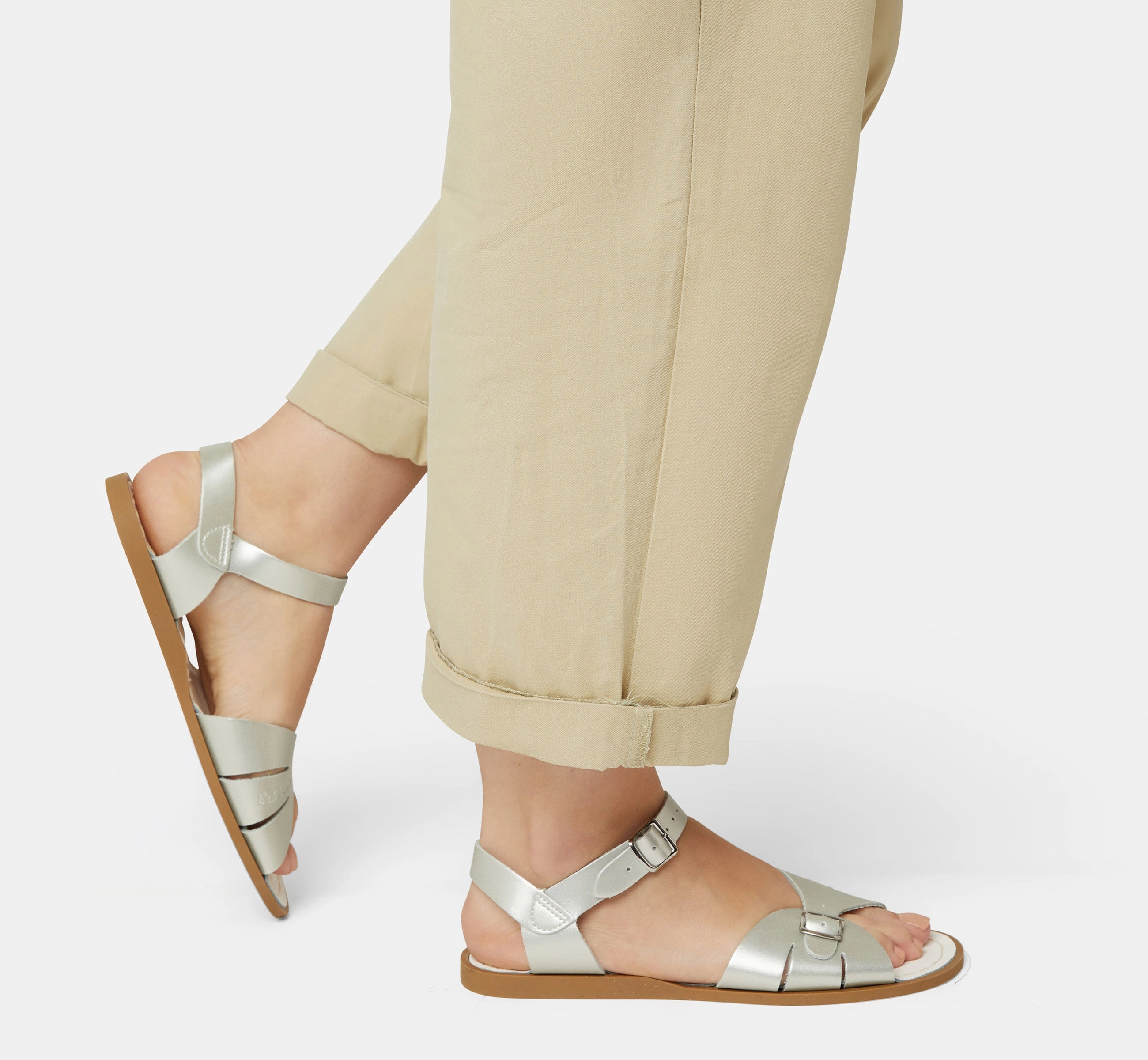 Wardrobe Staple Non Irritating Edges Classic Silver Womens Sandal