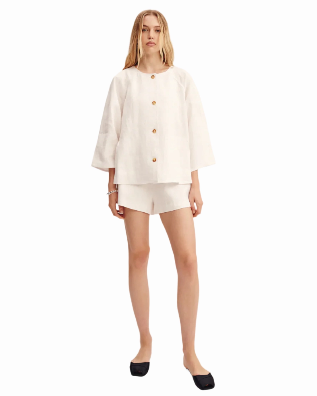 Chafe Free Edging Non Binding Leg Openings Perri Short in Ivory