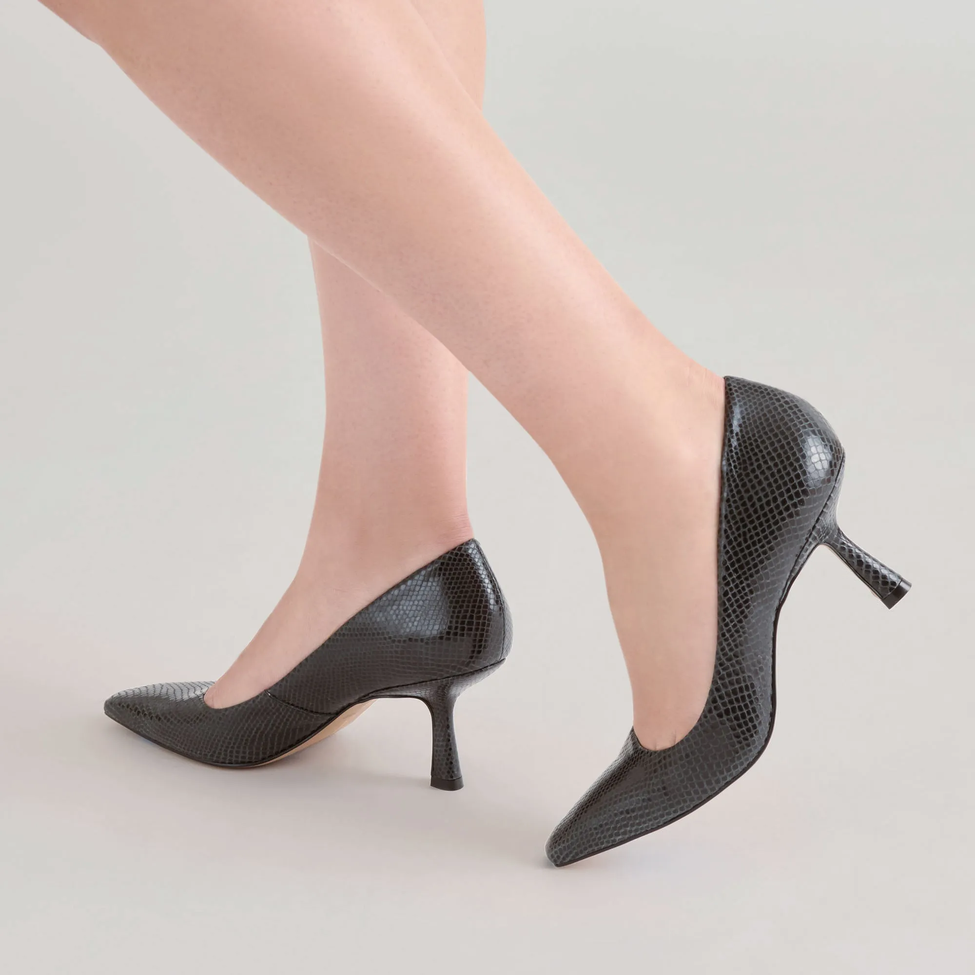 BRIONA HEELS ONYX EMBOSSED LEATHER Seamless Design