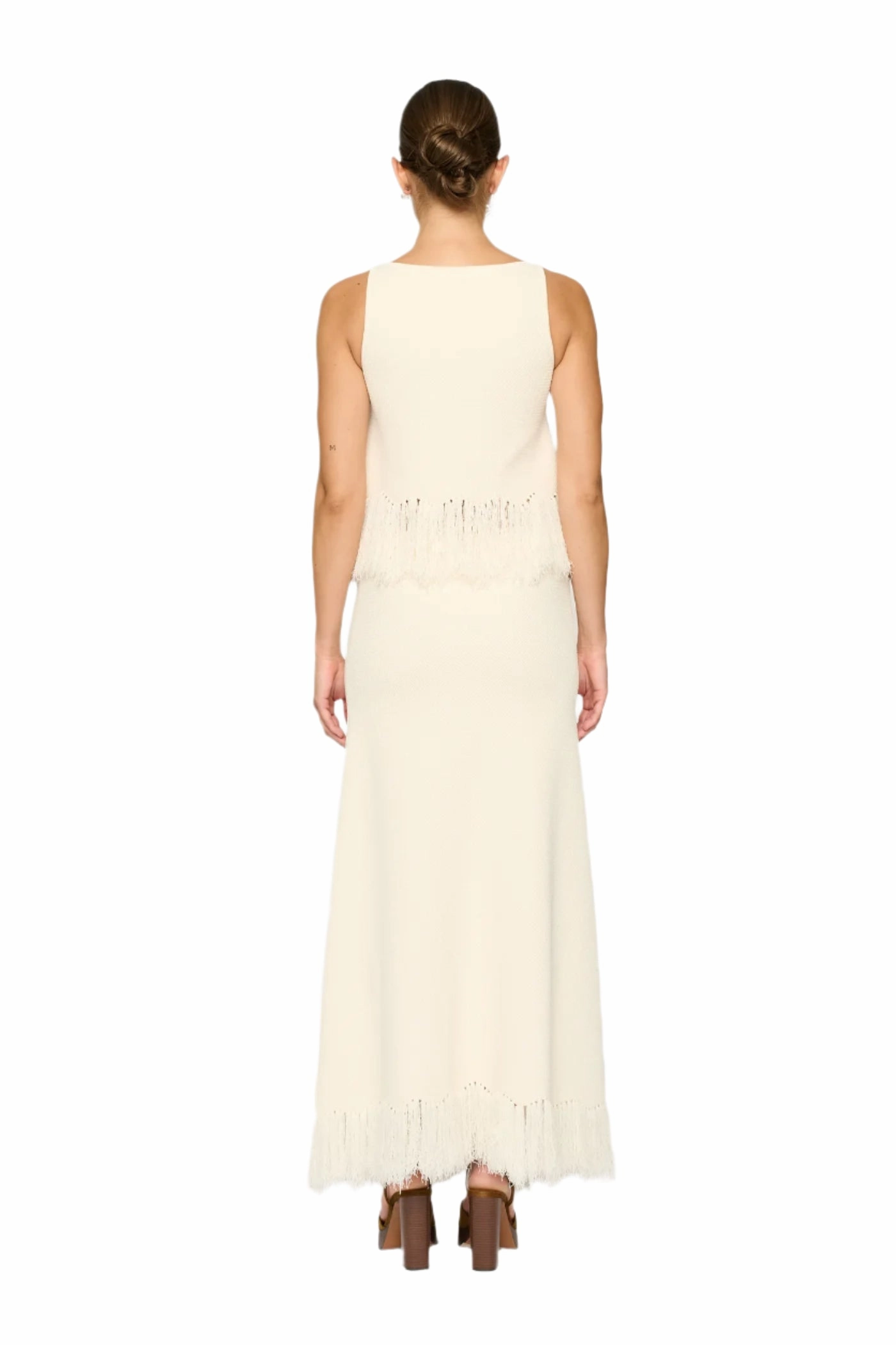 City Mood Fast fashion Clarissa Fringe Knit Skirt in Parchment