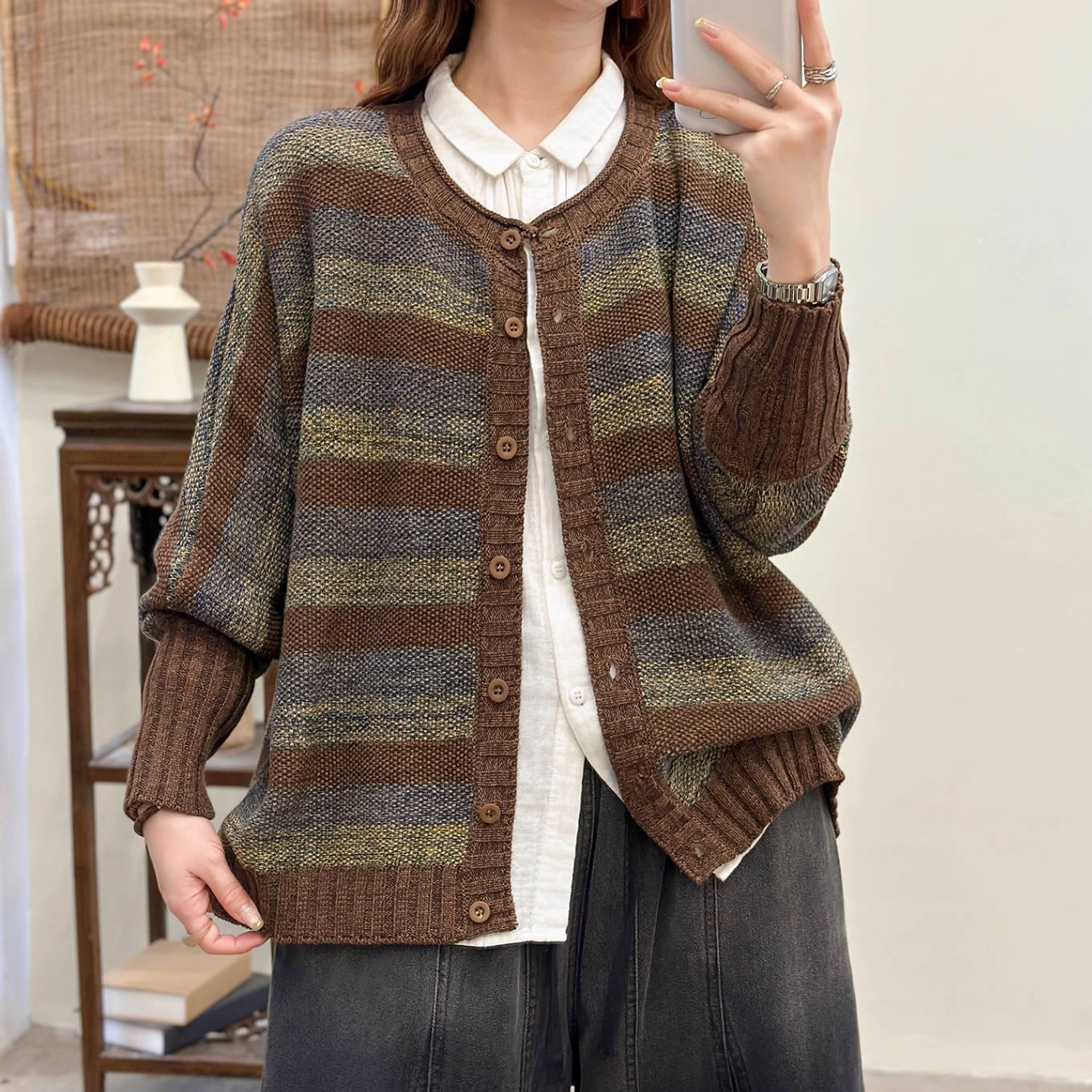 Subtle Color Tone Colorful Cotton Striped Round Neck Single Breasted Cardigan