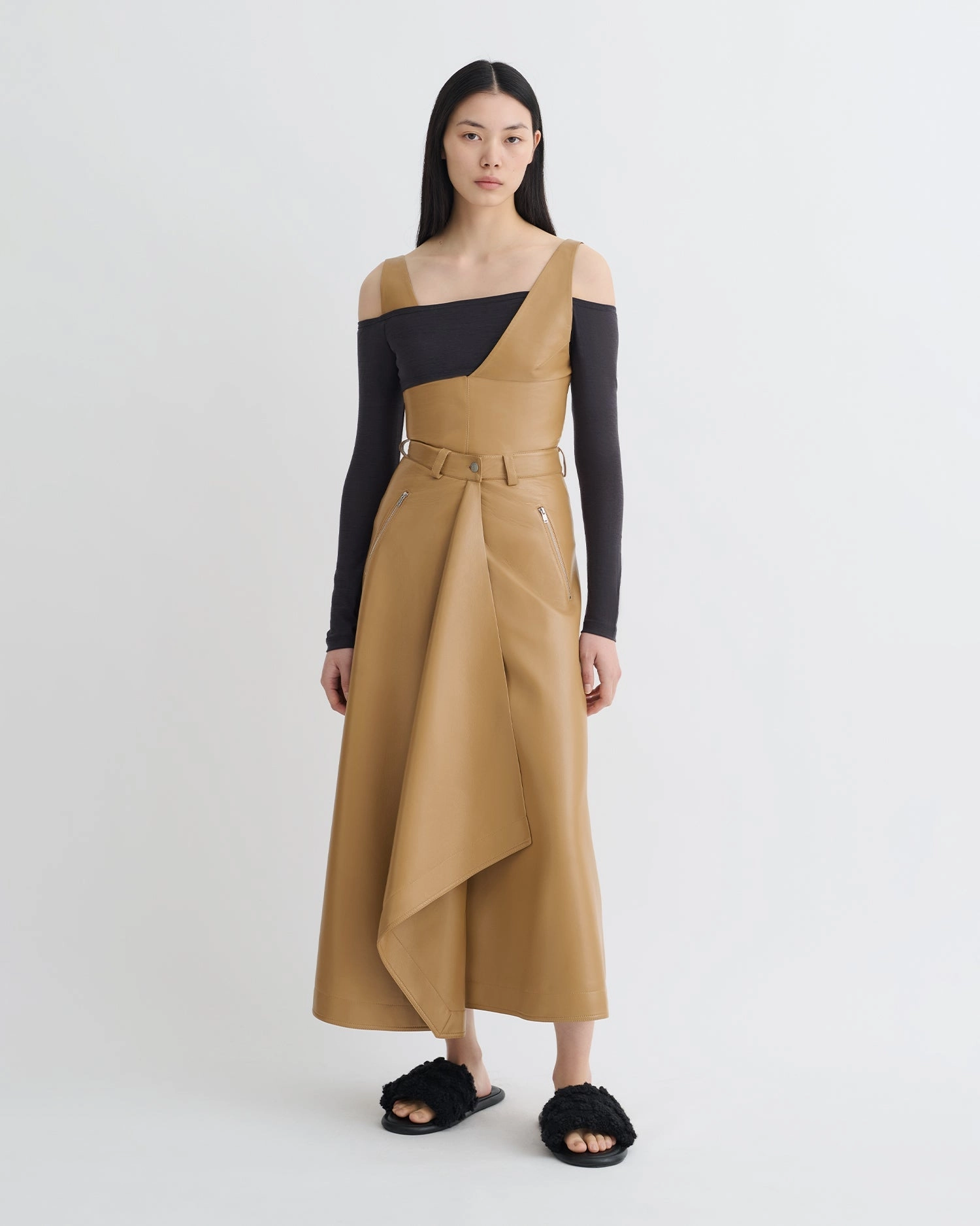 Neith Skirt in Oak Clean Style Gathered waist