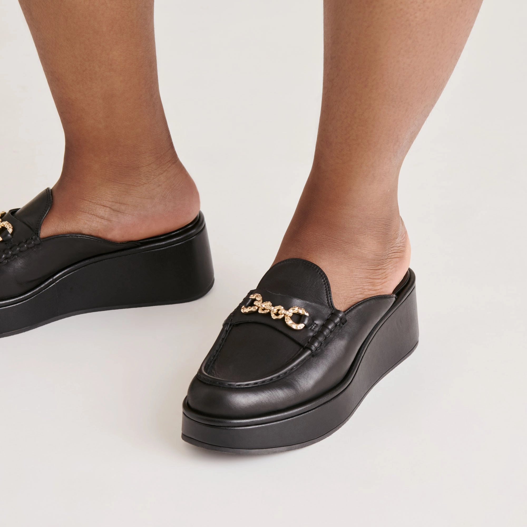 DORREL LOAFERS BLACK LEATHER Chic Look Casual Comfort