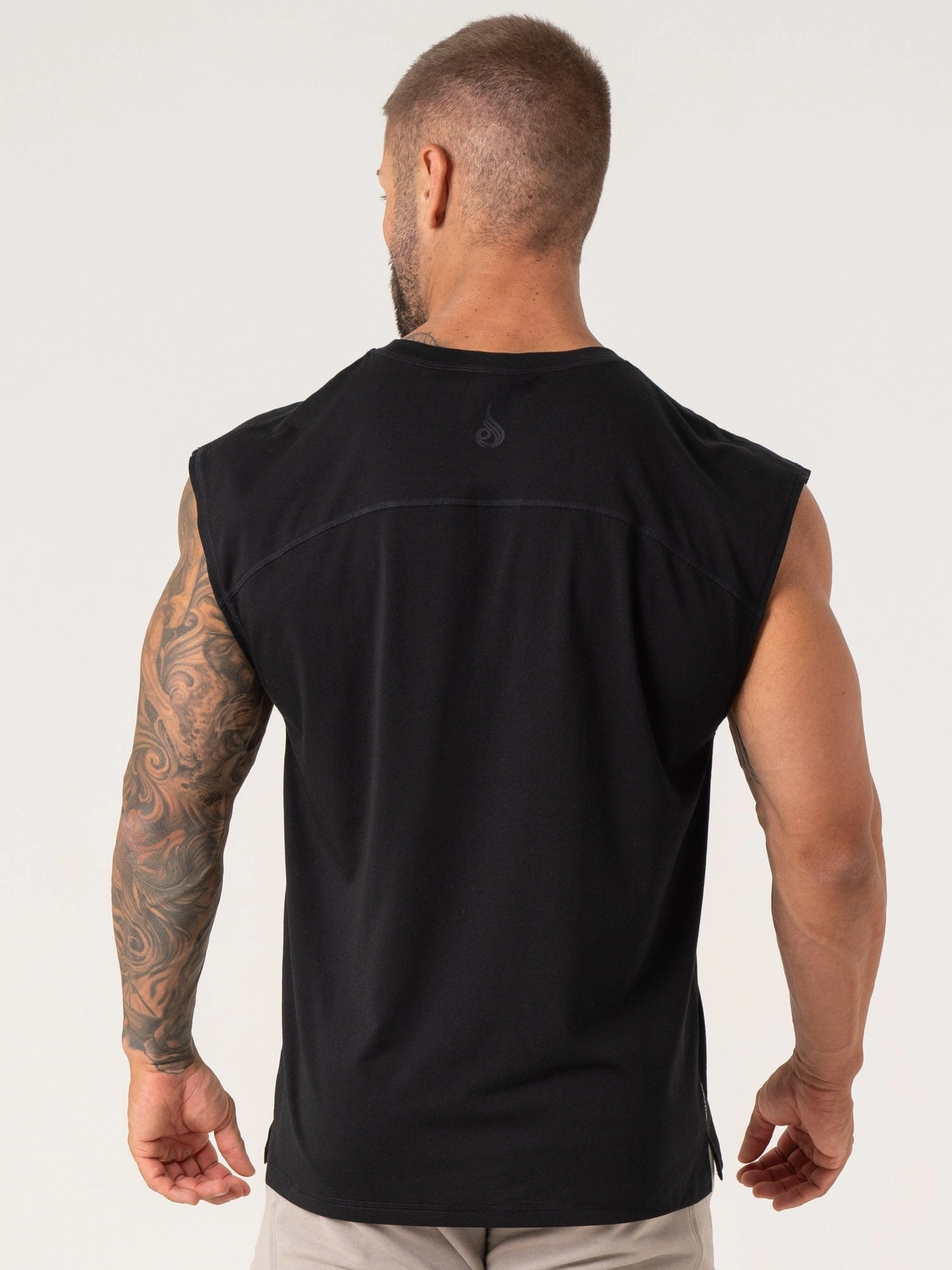 Pursuit Muscle Tank - Black QuickDryDesign