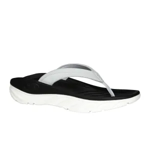 Anti Skid Feature Xelero Tru Sandal (Women) - Snow/Onyx
