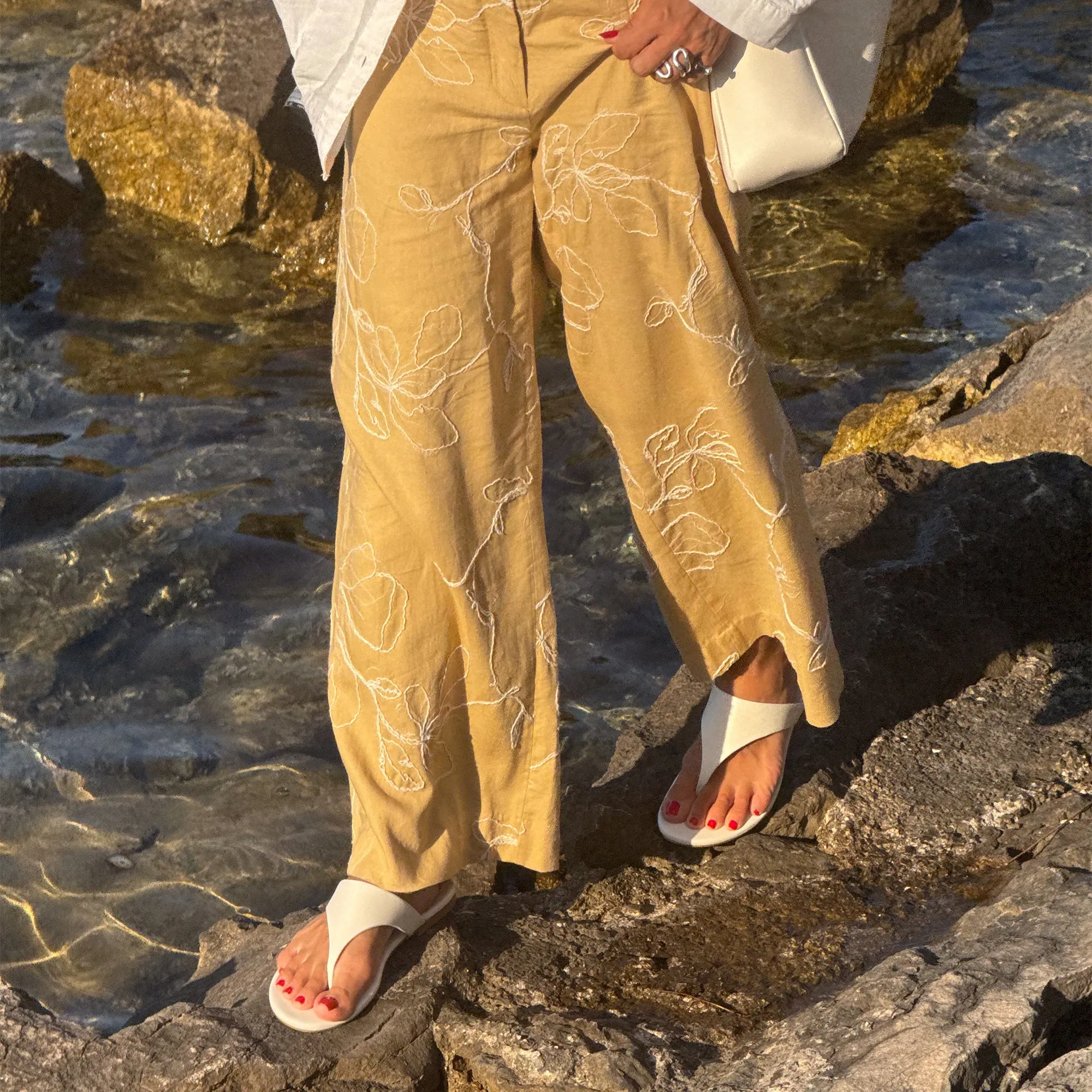 skiers Asymmetric Lacing KITTLE SANDALS OFF WHITE LEATHER