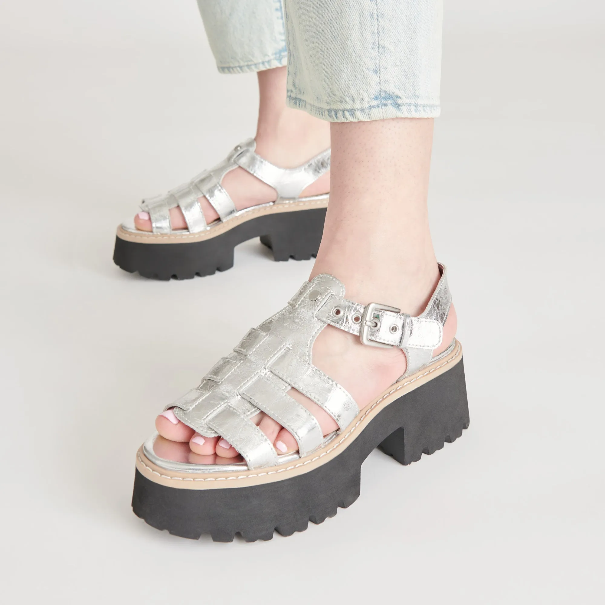 Quick Dry Tech version LATICE SANDALS SILVER DISTRESSED LEATHER