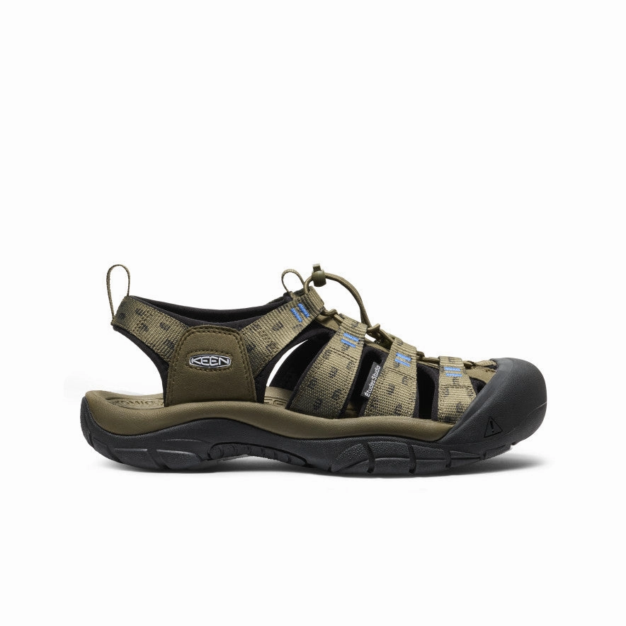 Moisture Wicking Insole Summer Ready Shoes Men's Newport Retro Sandal x ??tudes Studio  |  Etudes Olive