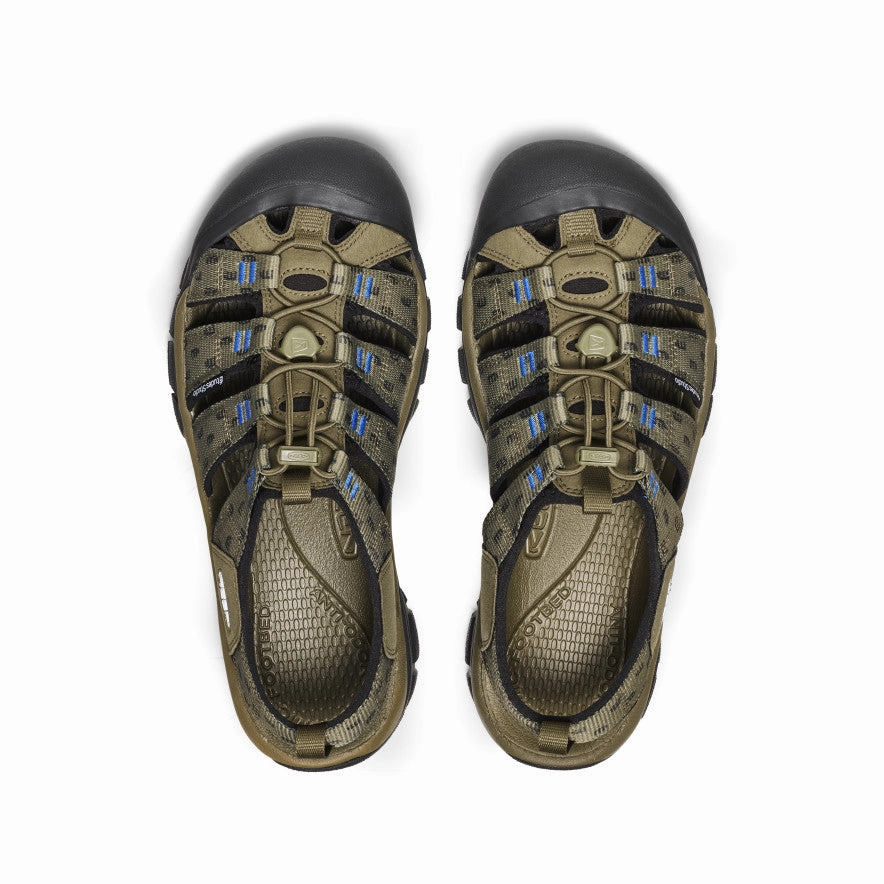 Men's Newport Retro Sandal x ??tudes Studio  |  Etudes Olive tassel Laser Cut Perforation System