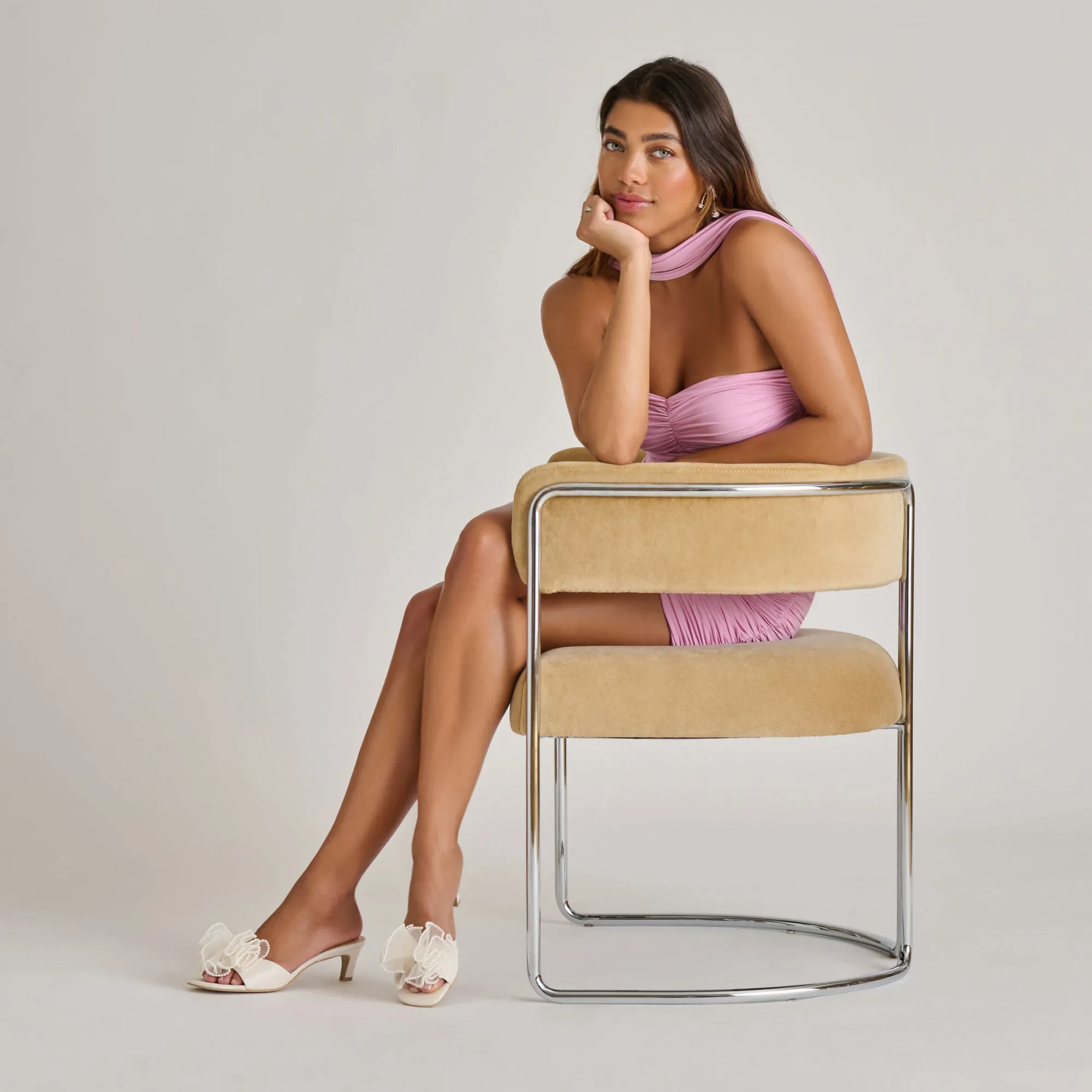 Versatile Trend NARITA PEARL HEELS OFF WHITE SATIN