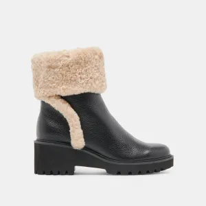 Fashionable HUG H2O BOOTS BLACK LEATHER