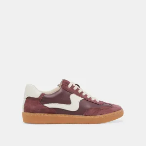 NOTICE SNEAKERS CRANBERRY SUEDE Strong Construction lightweight materials