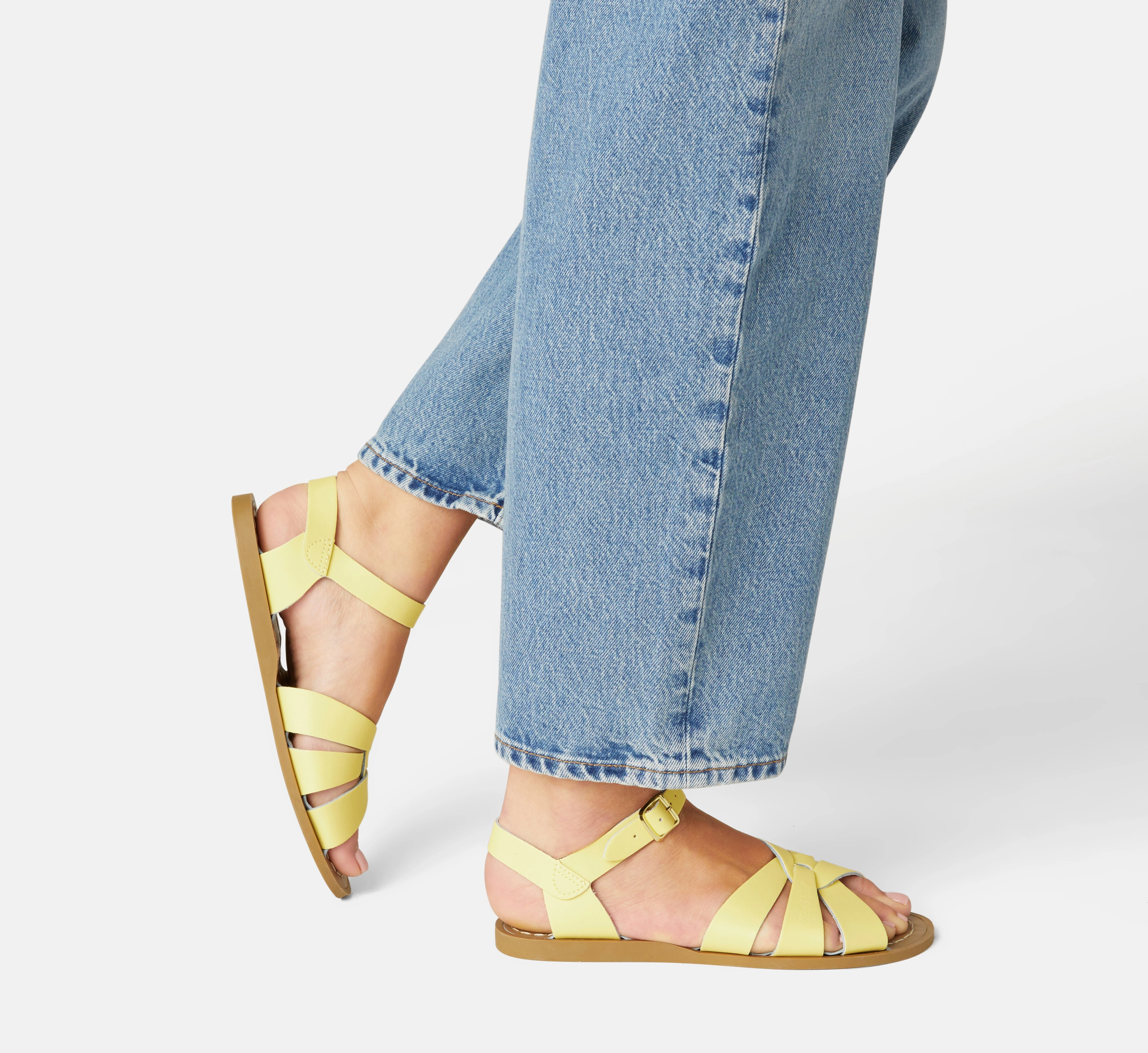 Windy day Sporty Travel Shoes Original Butter Yellow Womens Sandal