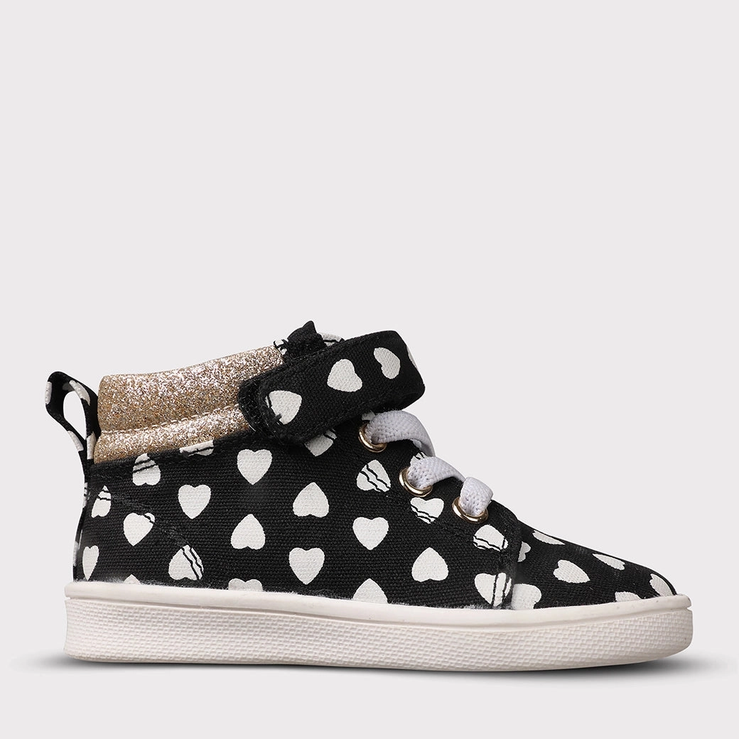 Sam Girls Crib Hook & Loop Shoe Signature flexibility