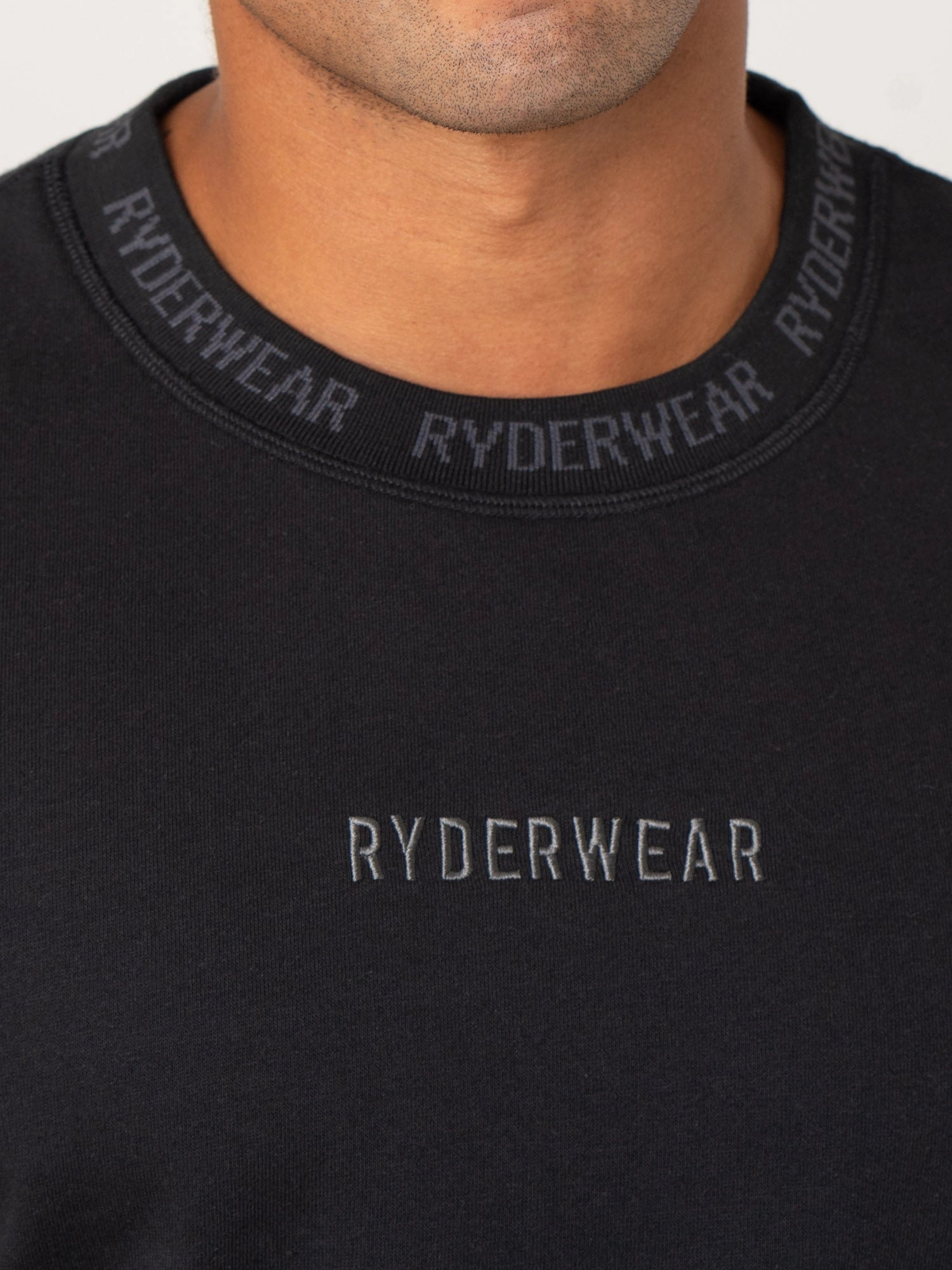 AntiPilling Technology Pursuit Fleece T-Shirt - Black