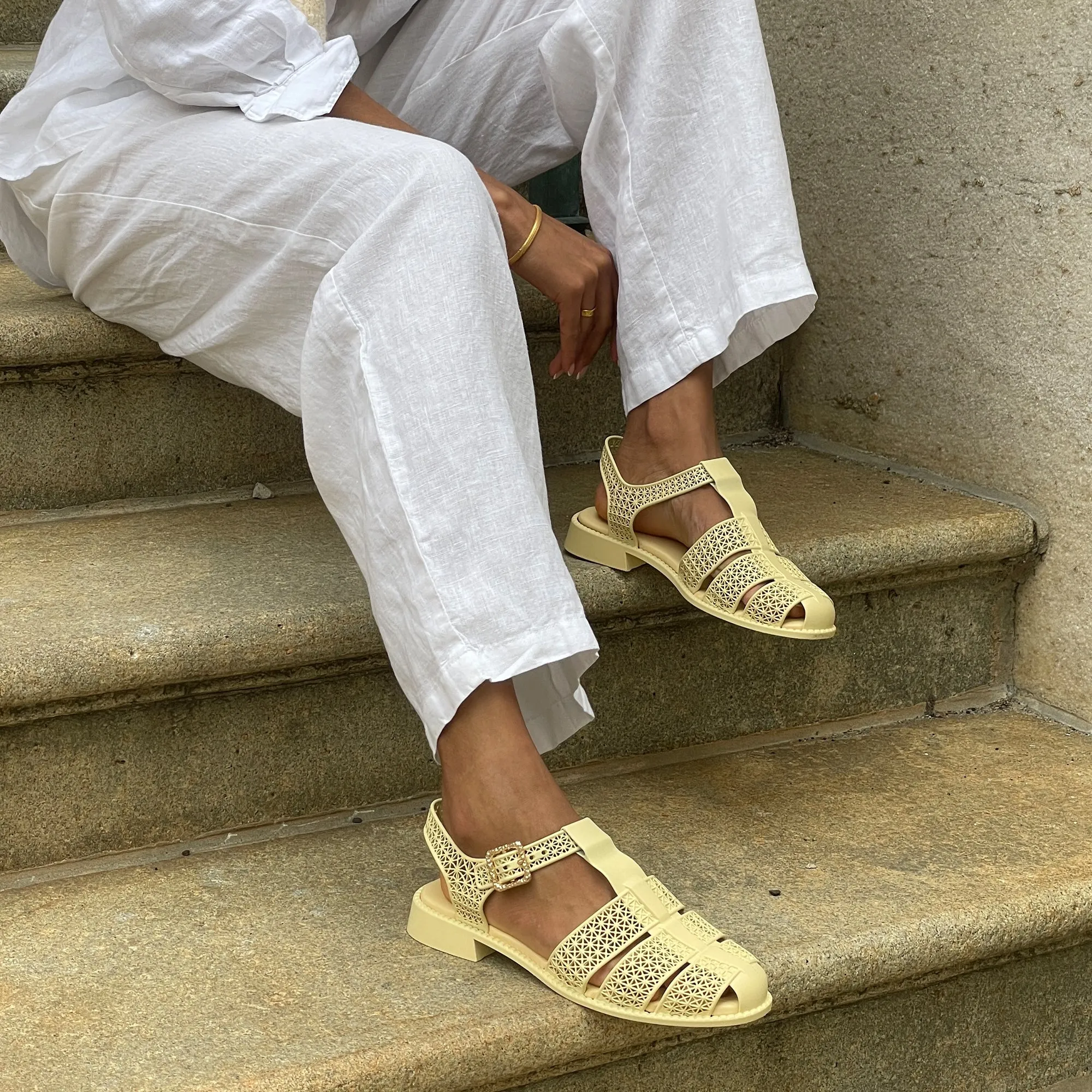 HOLIS 3D SANDALS LT YELLOW Elastic Ankle Cuff