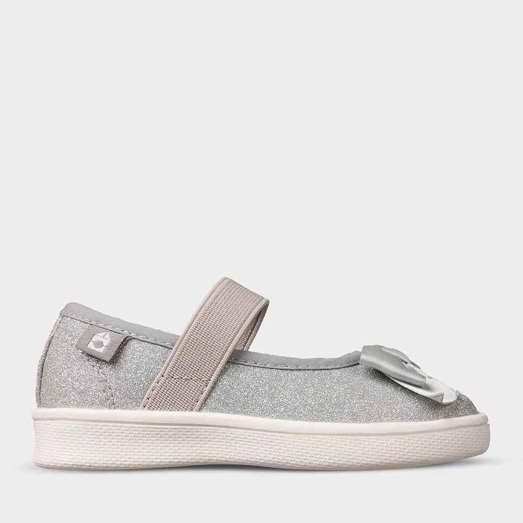 Quinn Girls Crib Slip-On Shoe Seamless Comfort Rough Trail Hiker Reinforced Form Weekend Wanderer