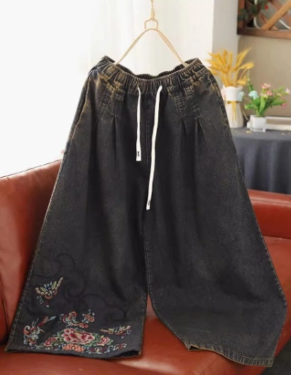 Gentle On Skin Retro Embroidered Elastic Waist Loose Wide Leg Jeans