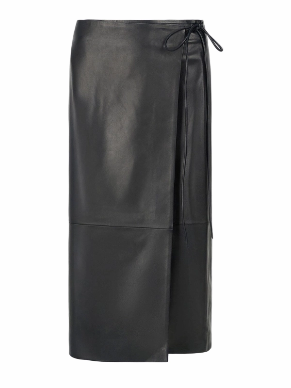 Velvet Finish Crisp Edge Roman Leather Wrap Skirt in Black