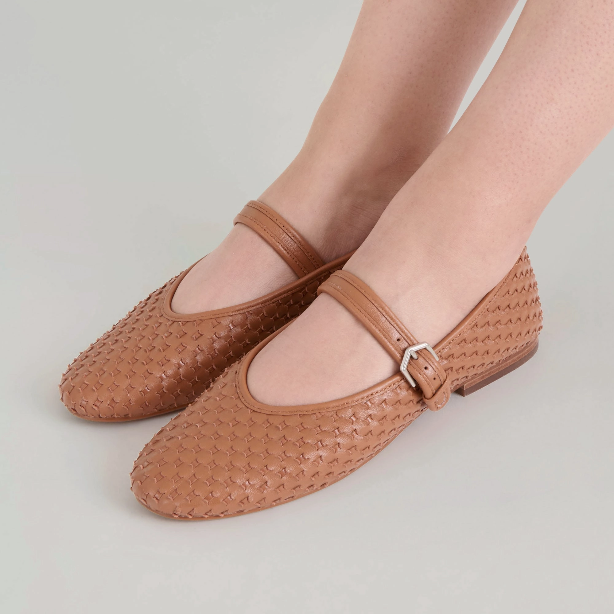 ROSLYN WOVEN BALLET FLATS SADDLE WOVEN LEATHER Summer Step Urban Style