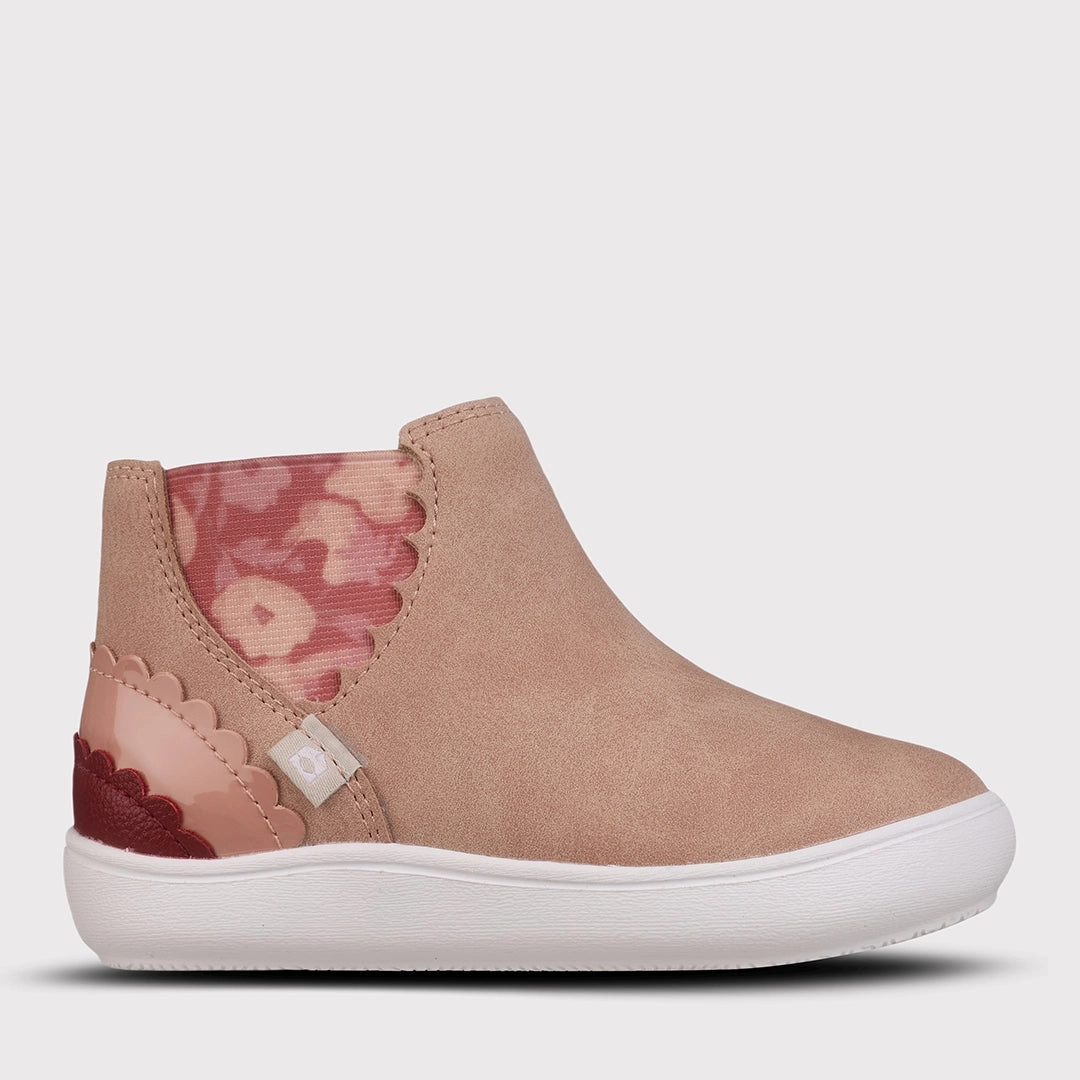 Quinta Girls Pull-On Boot Style Lovers