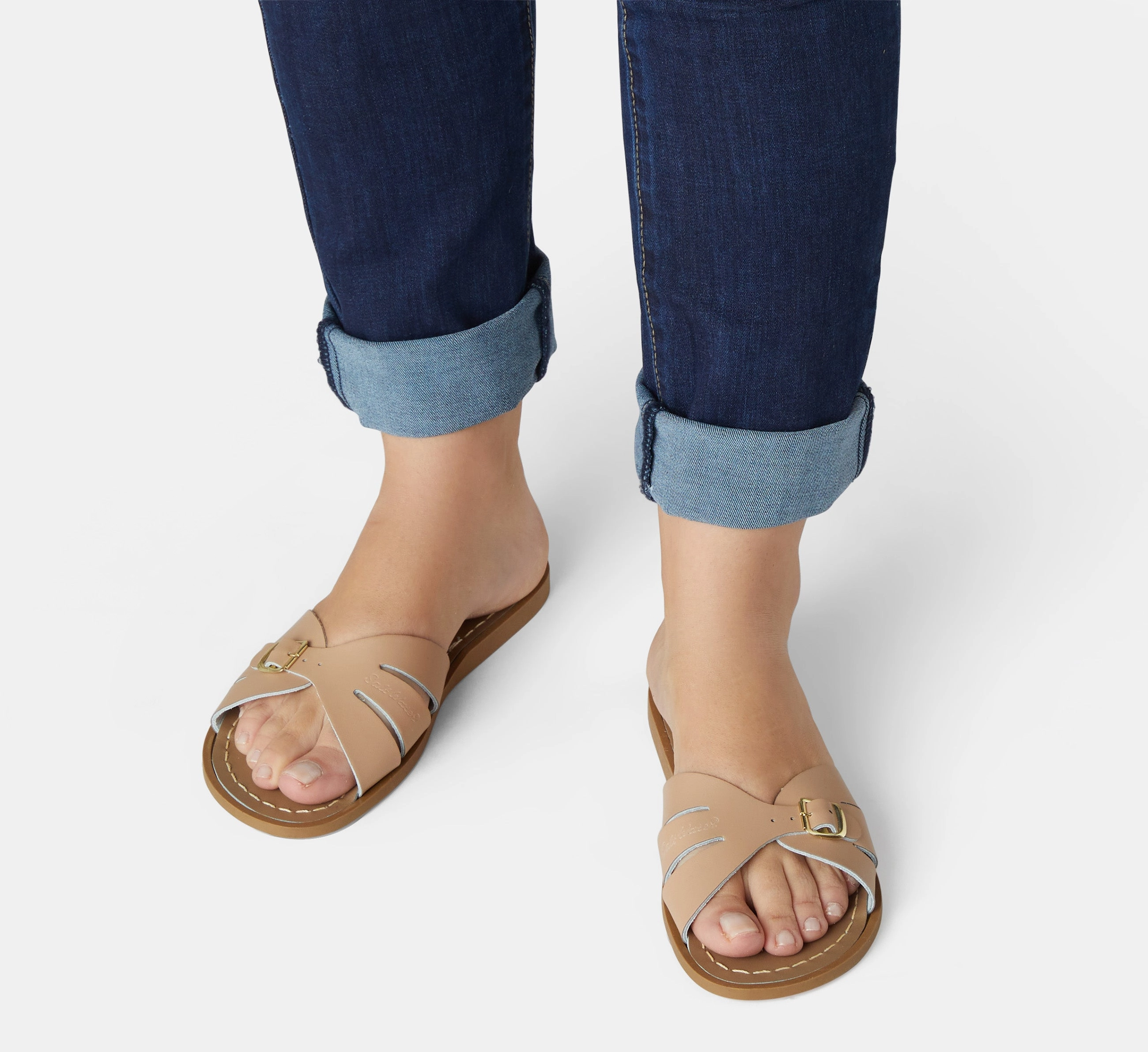 Classic Slide Latte Womens Sandal Chic Look