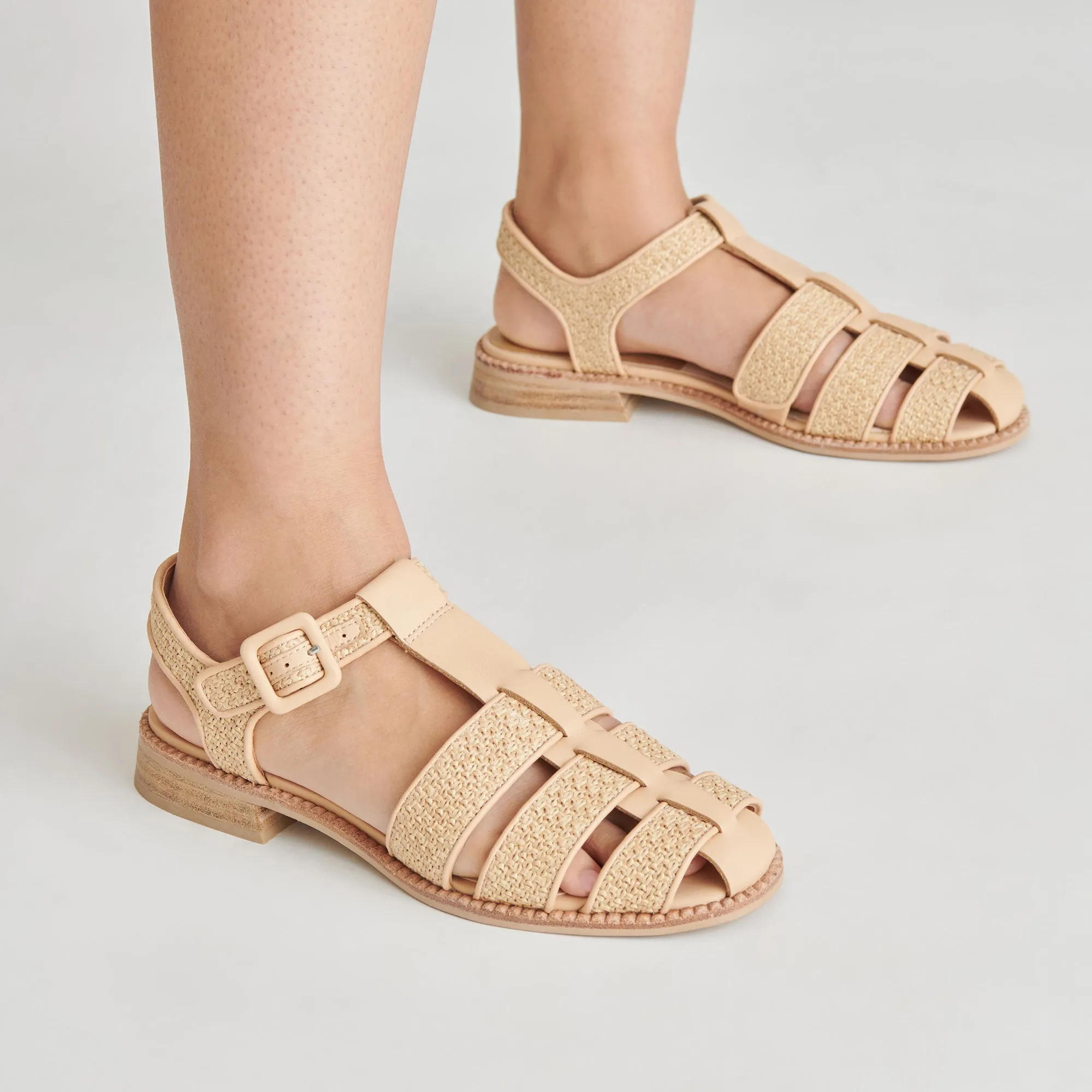 Fitting casual wearers - specific functions HOLIS SANDALS LT NATURAL RAFFIA