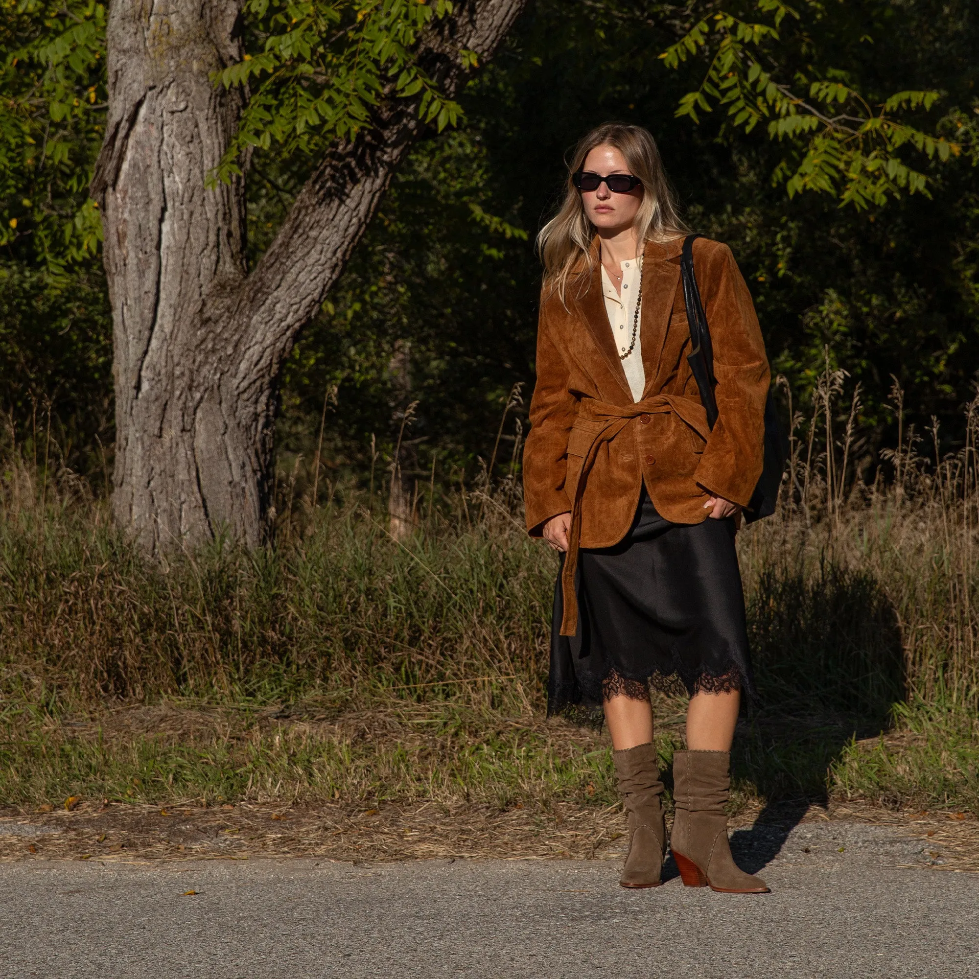 JULITH BOOTS OLIVE SUEDE Pressure Dispersion Everyday Life