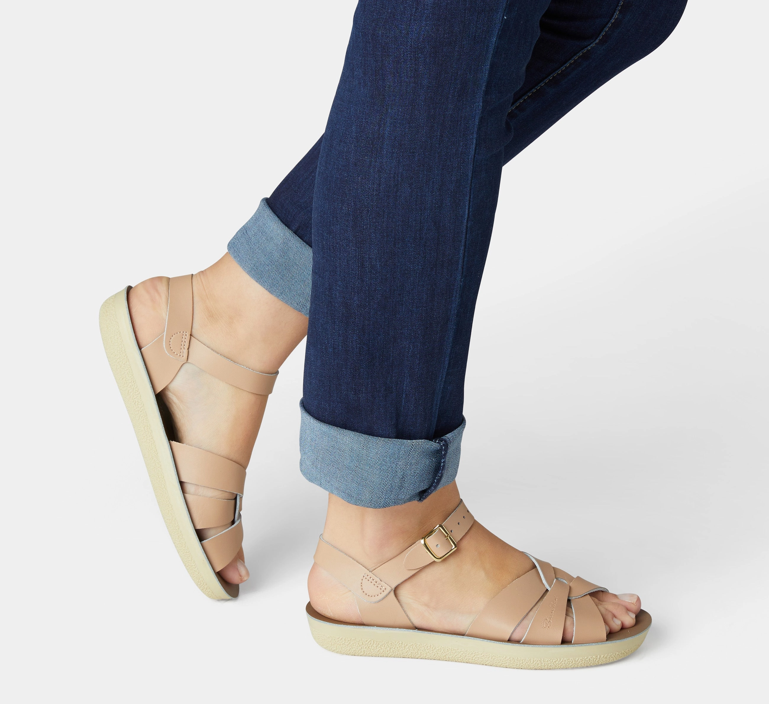 Moisture Wicking Lining Ventilation Airflow Channels Swimmer Latte Womens Sandal