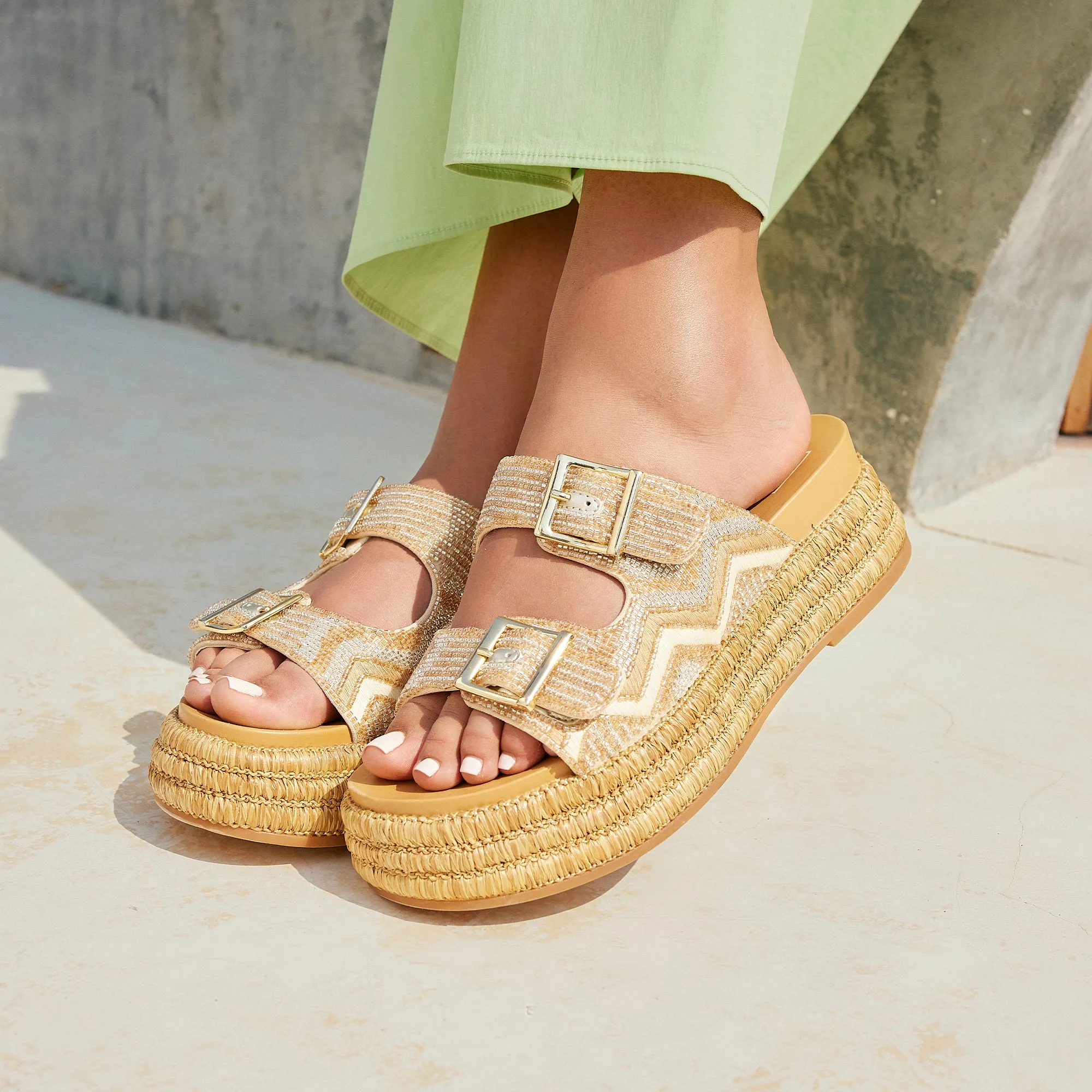 WIXIE SANDALS GOLD MULTI BEADS Structured shock absorption loose - fit