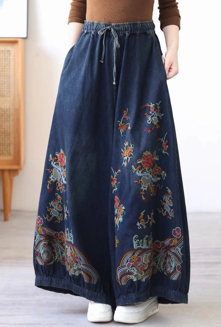 Women Retro Ethnic Style Embroidered Wide- Leg Jeans Velvety Touch