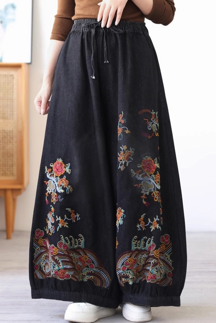 Women Retro Ethnic Style Embroidered Wide- Leg Jeans Breathable Build Clean Fabric