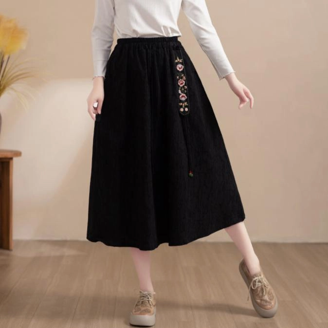 wrinkle free Silky feel Women Winter Stylish Embroidered Fleece-Lined High-Waist Skirt